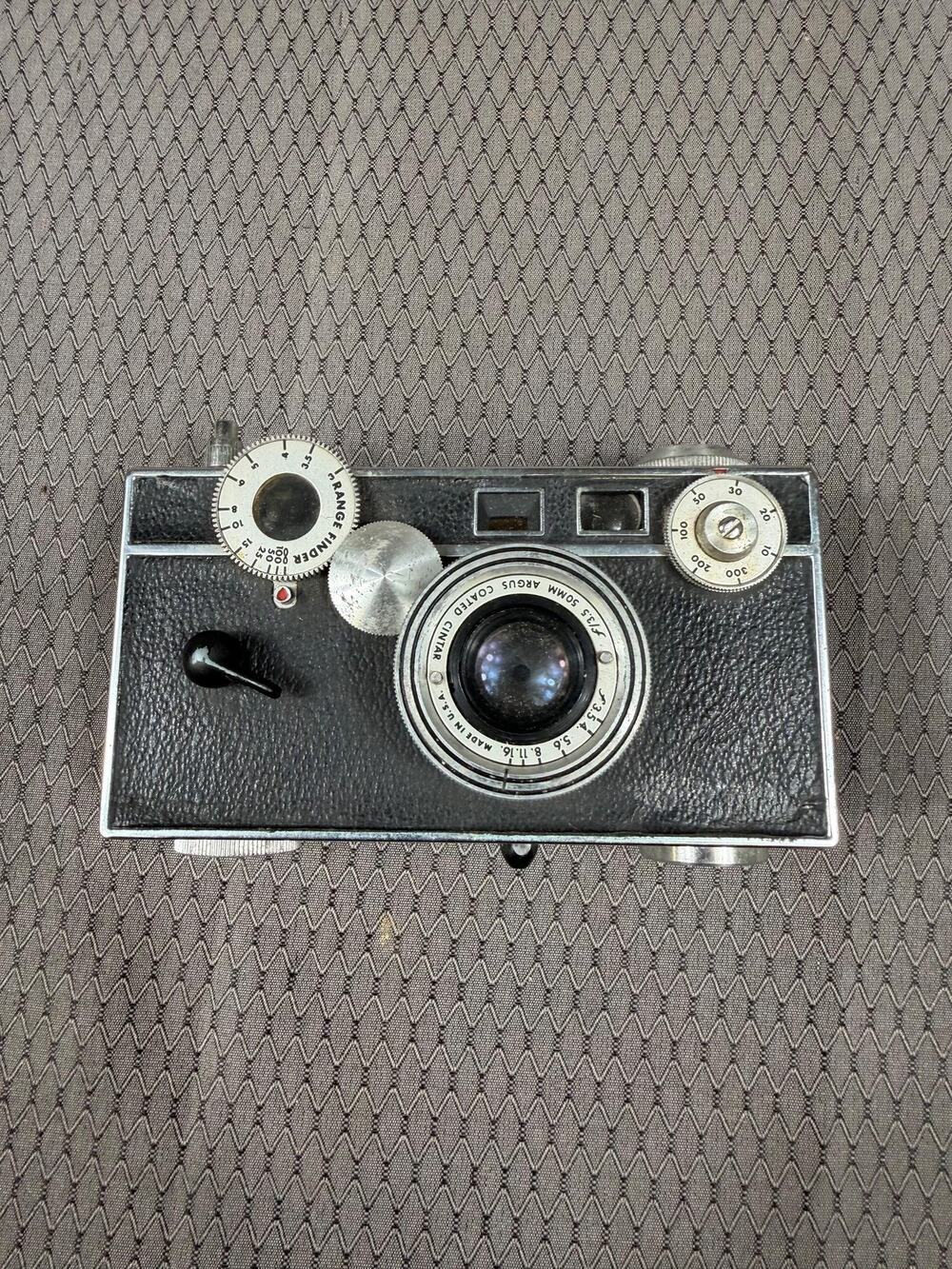 Vintage Argus 35mm Film Rangefinder Camera Cintar 50mm F/3.5 Lens USA Black